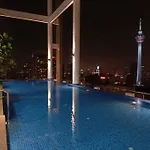 Col 915B Studio Balcony Infinity Pool Klcc View