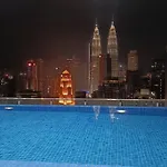 Col 915B Studio Balcony Infinity Pool Klcc View