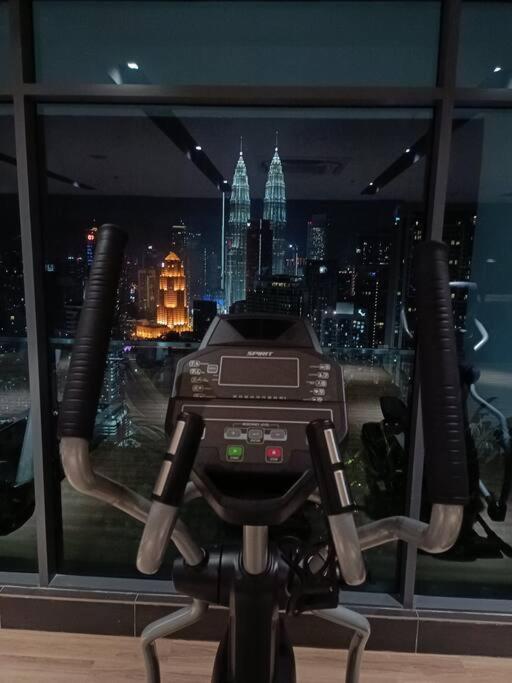 Col 915b Balcony Infinity Pool Klcc View Pangsapuri